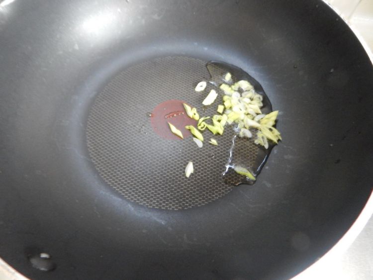 丝瓜炒扇贝肉步骤4