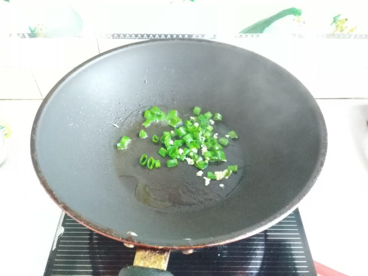 肉丝炒黄豆芽步骤4
