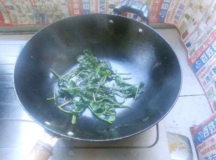蚝油红薯叶步骤6