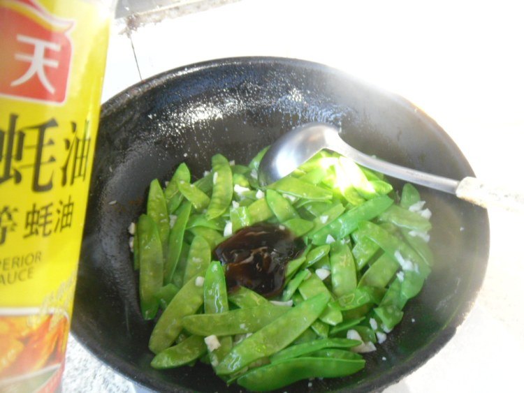 蒜蓉荷兰豆步骤5