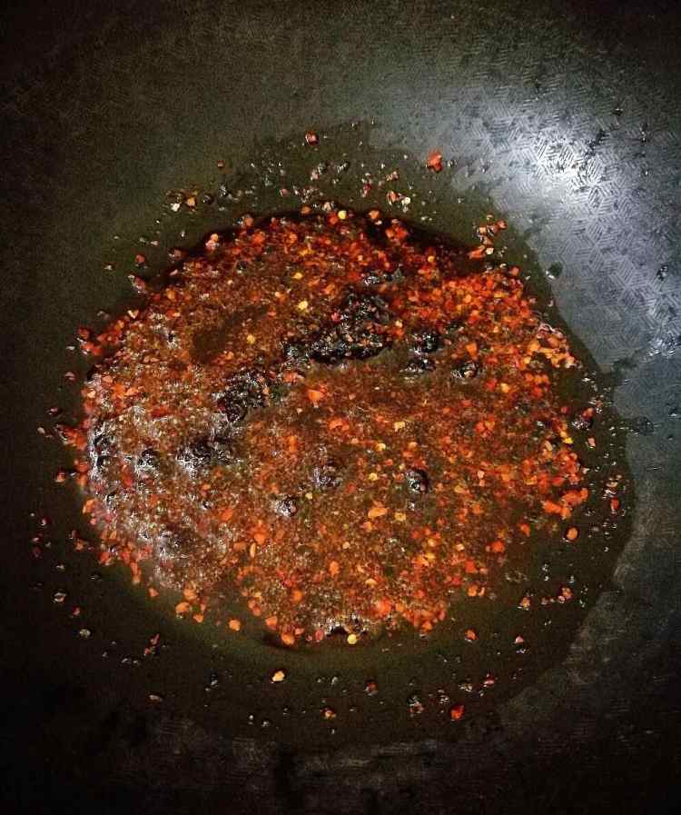 麻辣水煮手撕鸡步骤4