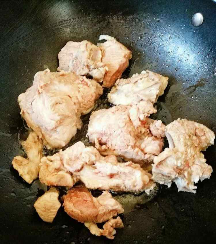 脊骨炖土豆步骤3