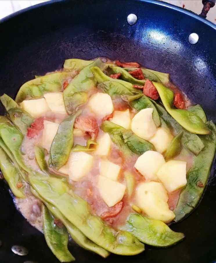 油豆角炖土豆步骤8
