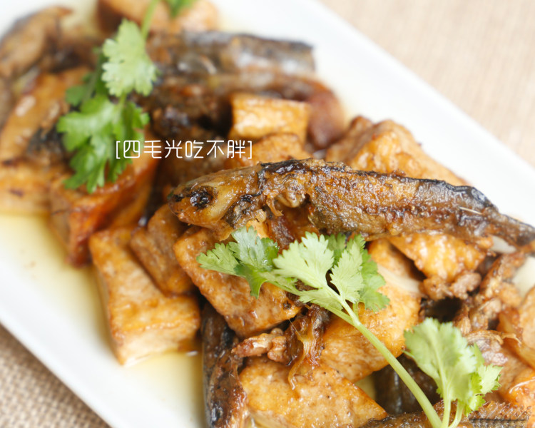 小黄甲鱼焖豆腐步骤8