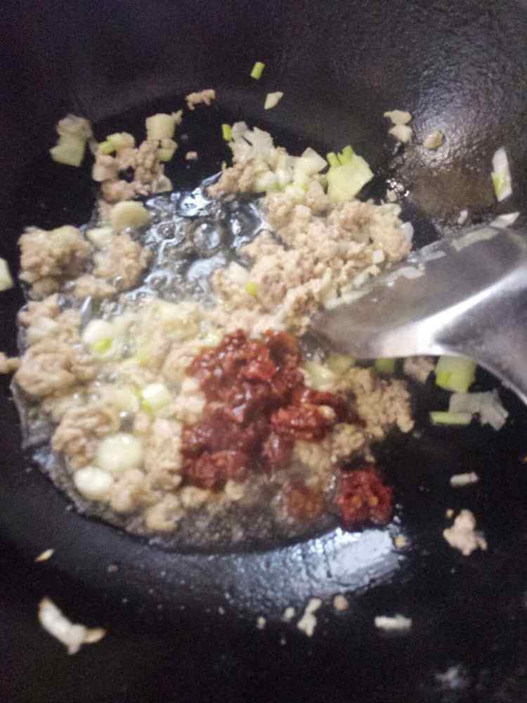 蚂蚁上树步骤6