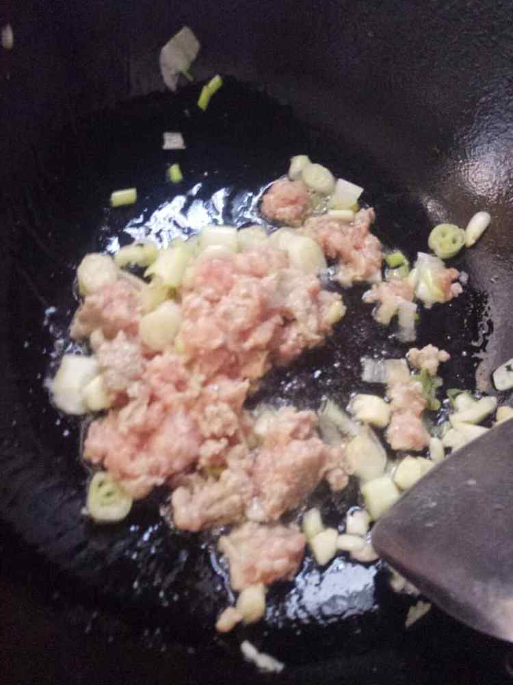 蚂蚁上树步骤4