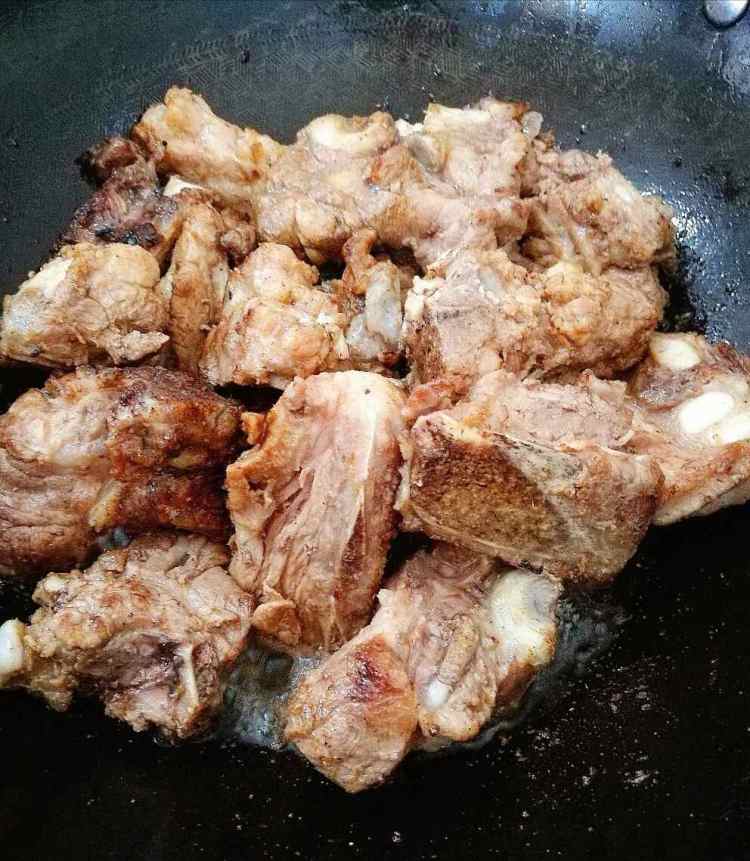 酱脊骨步骤3