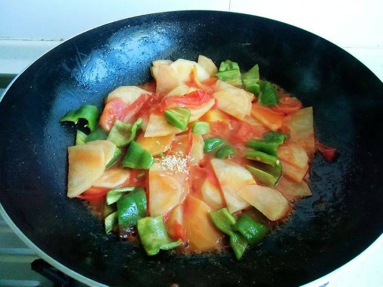 西红柿炒土豆步骤11
