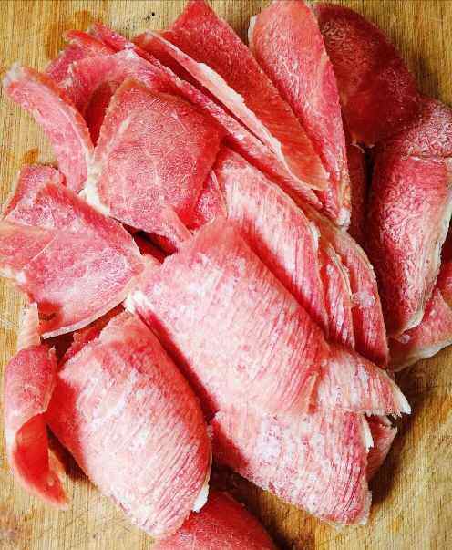 三蔬炒肉片步骤2