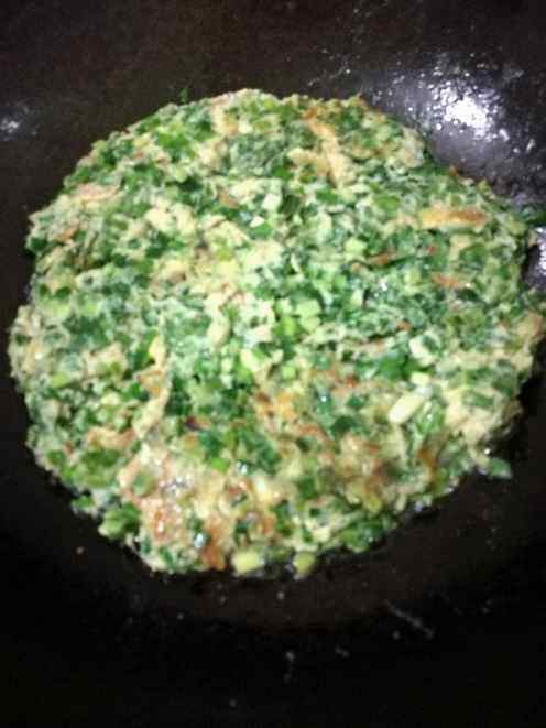 海米韭菜煎蛋步骤8