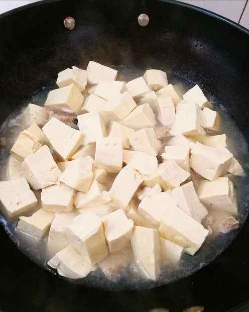 鲤鱼豆腐汤步骤5