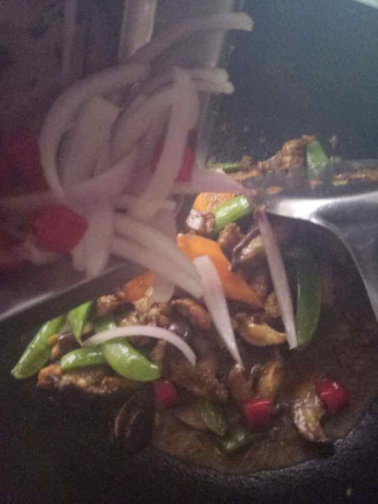 甜豆香菇炒肉片步骤7