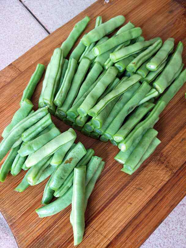 四季豆炒肉步骤3