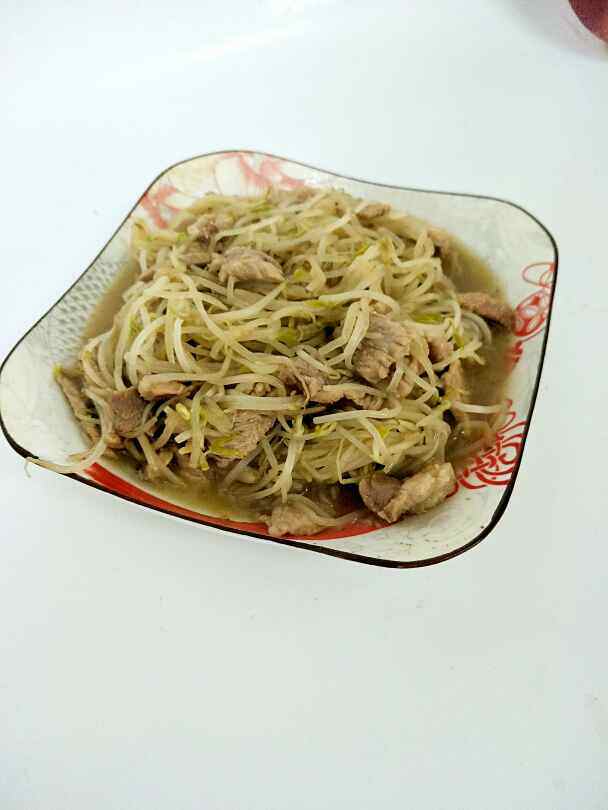 豆芽炒肉步骤7