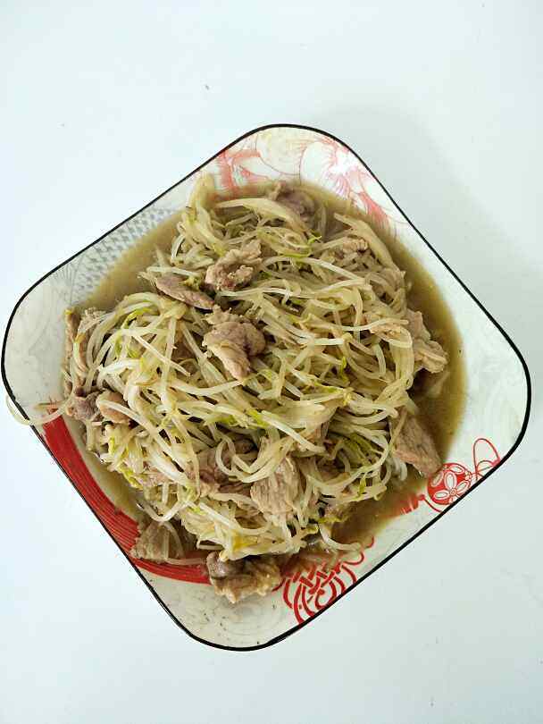 豆芽炒肉步骤9