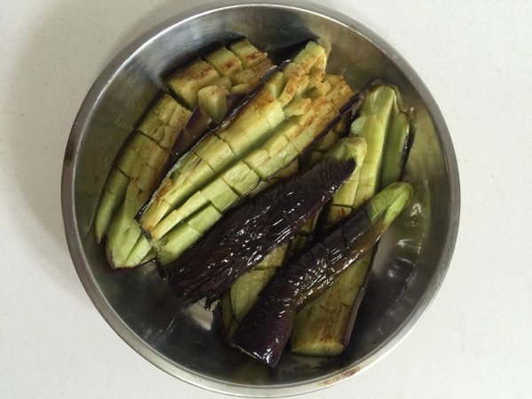 豆瓣酱烧茄子步骤5