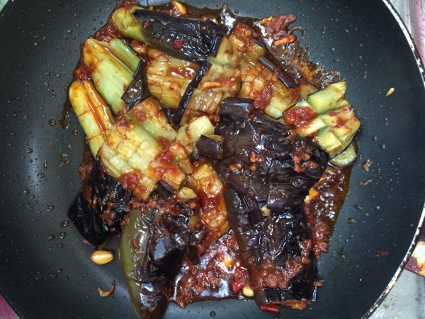 豆瓣酱烧茄子步骤7