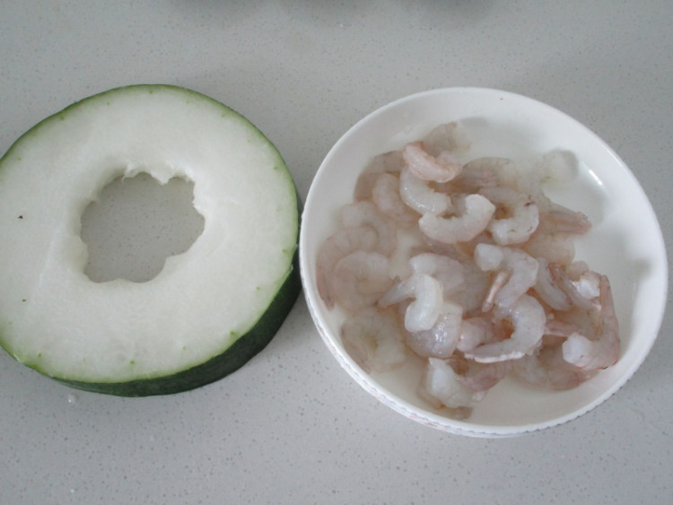 #盛夏餐桌#冬瓜炒虾仁步骤1
