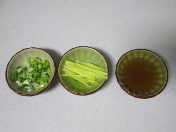 #盛夏餐桌#冬瓜炒虾仁步骤2
