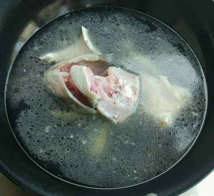鱼头豆腐汤步骤5