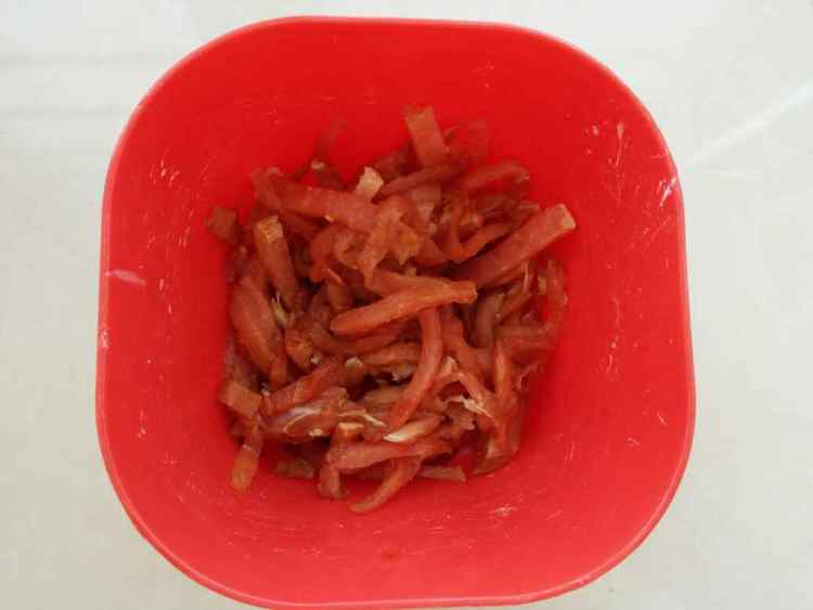 肉丝炒豇豆步骤2