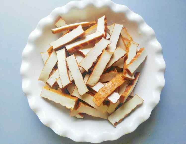 葱爆豆干步骤3