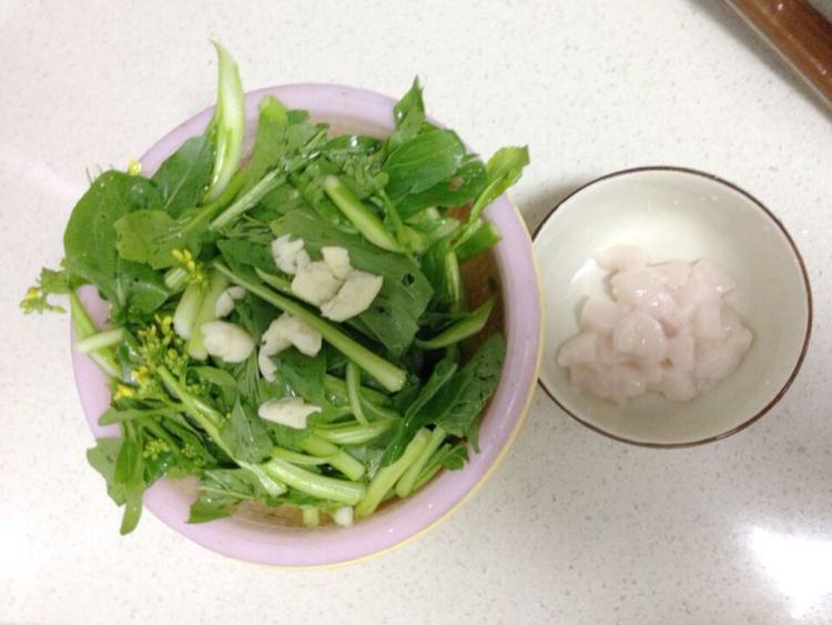 油渣炒菜心步骤1