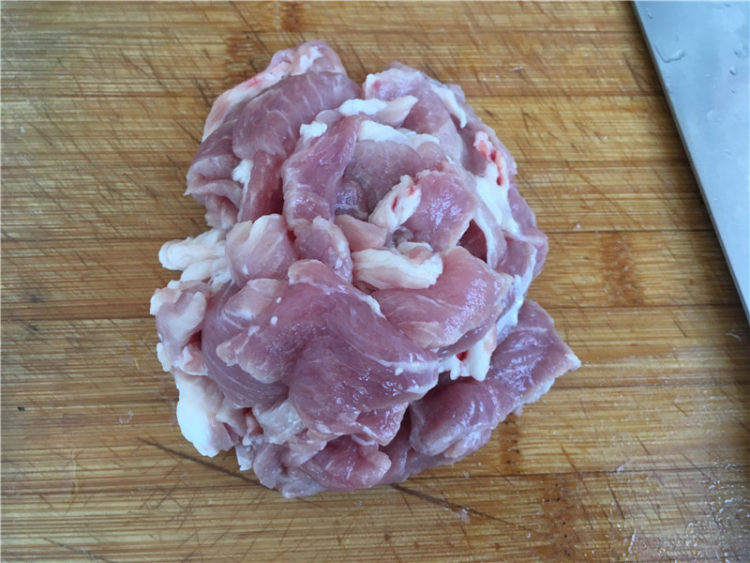 腐竹焖肉步骤3