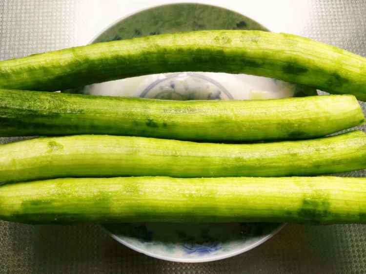 番茄炒丝瓜步骤3