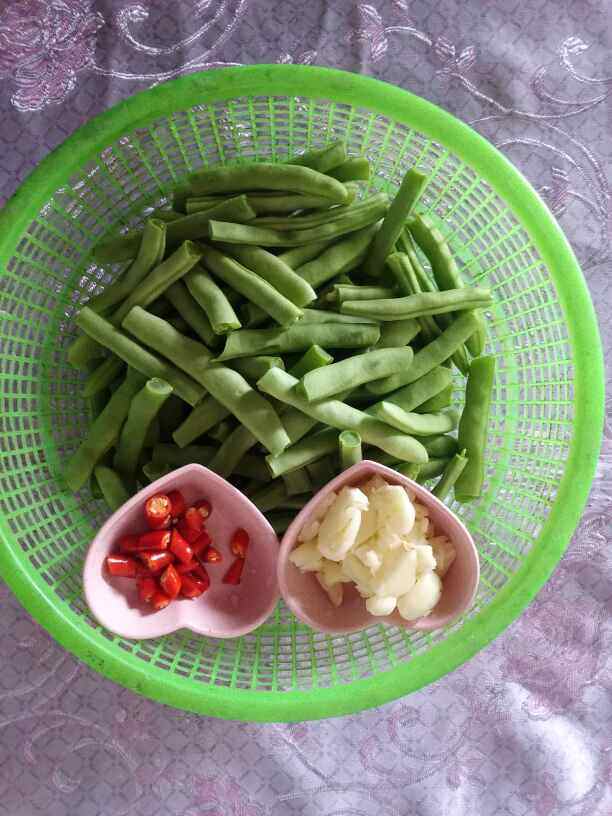 辣炒四季豆步骤1
