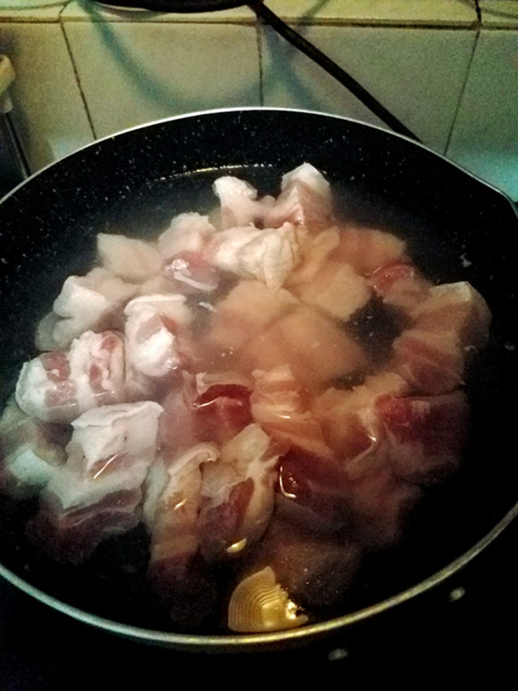 砂锅红烧肉步骤2