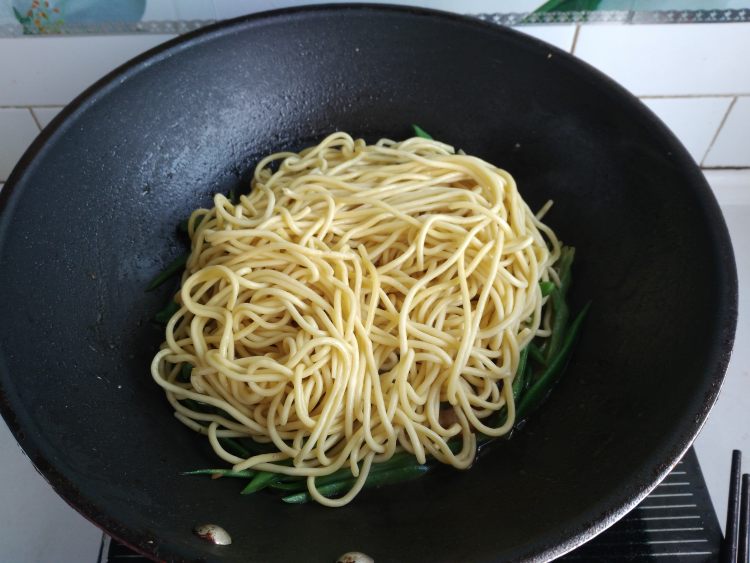 豆角闷面步骤9