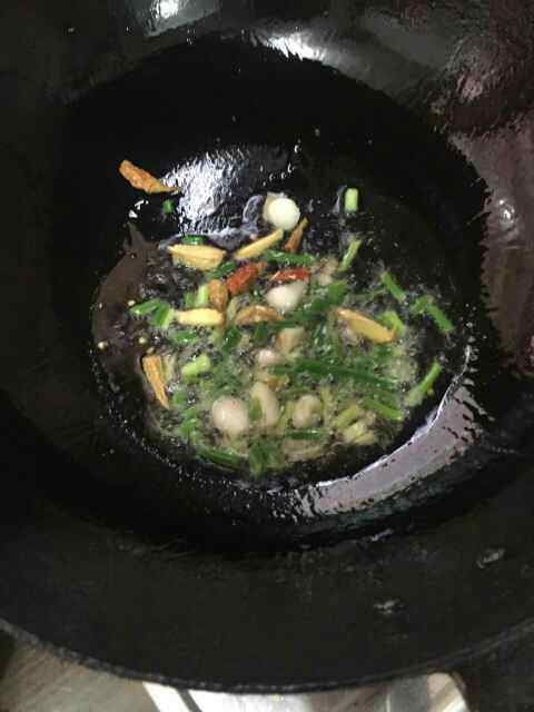 爆炒绿豆芽步骤3