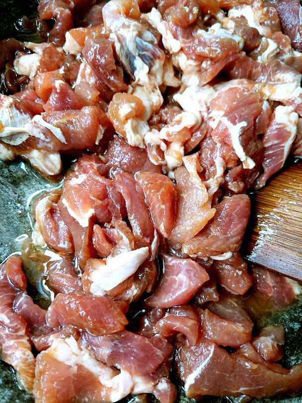 腱子肉萝卜干步骤2