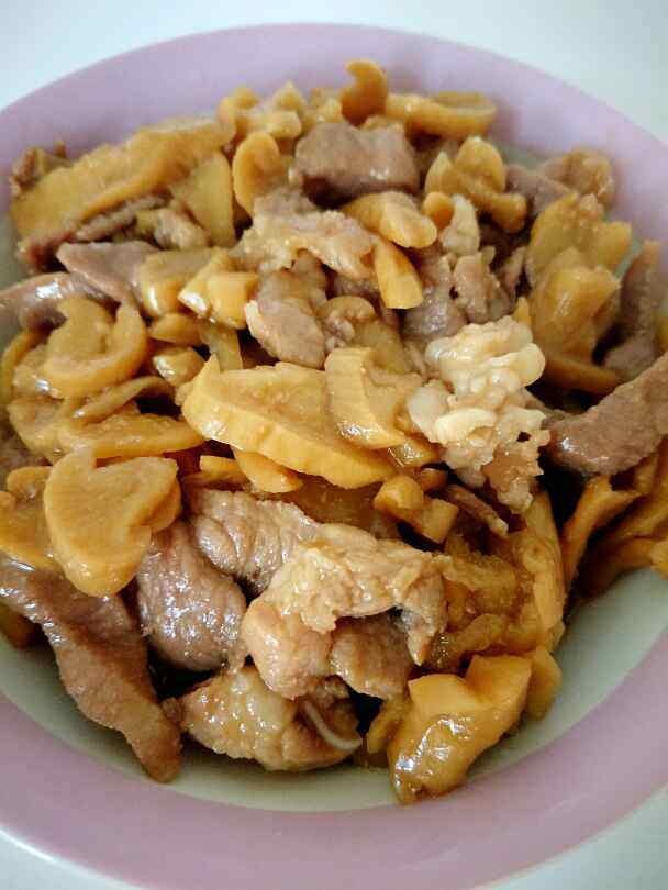 腱子肉萝卜干步骤7