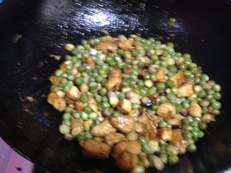 豌豆玉米炒鸡丁#盛夏步骤11