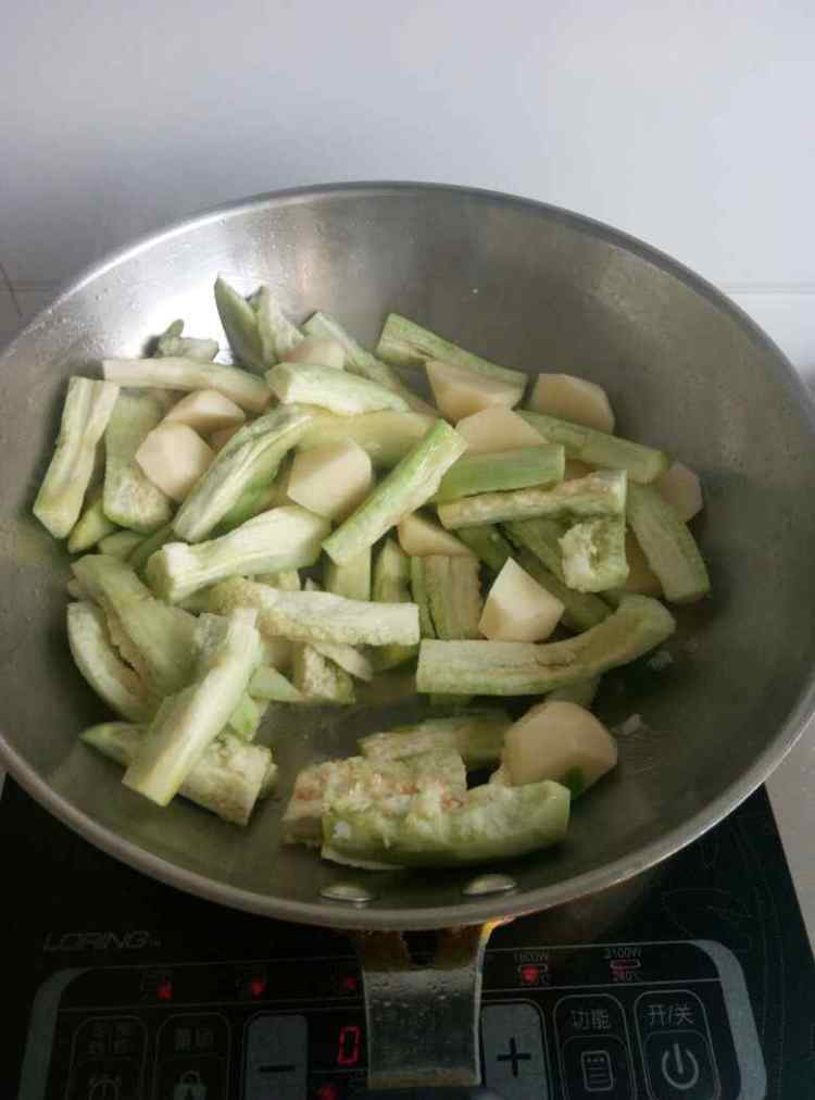 青茄子炖土豆步骤5