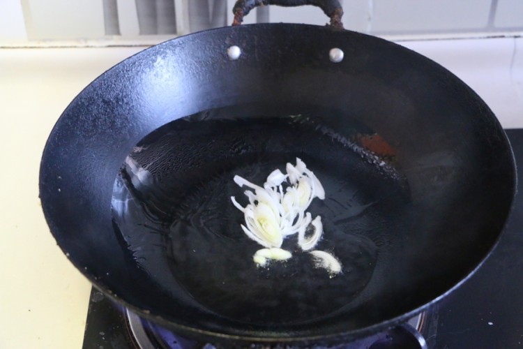 芸豆炒肉丝步骤3