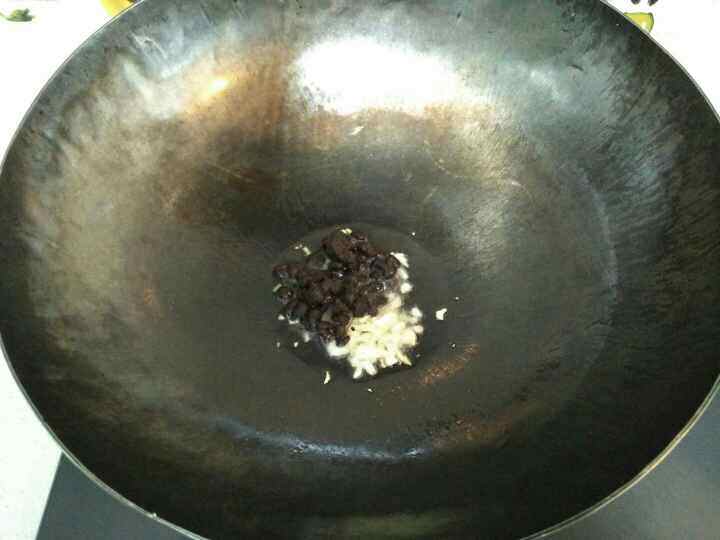 古早味豆豉炒蛏肉步骤4