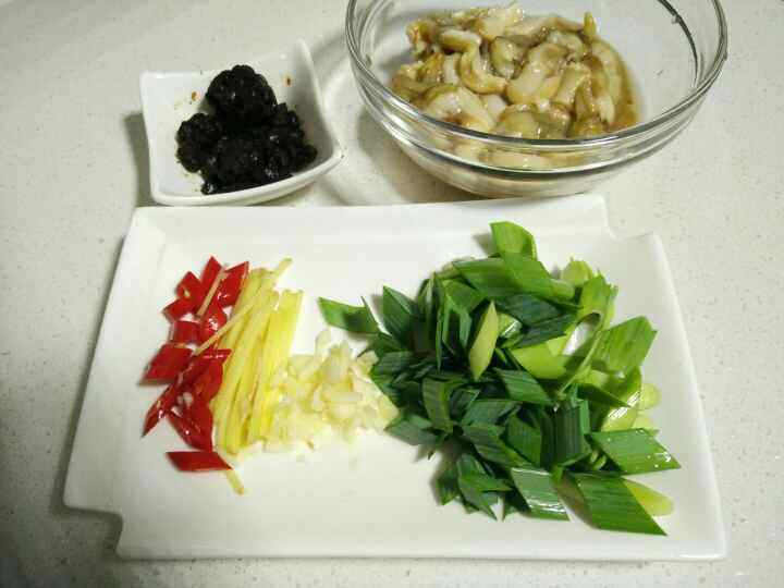 古早味豆豉炒蛏肉步骤3