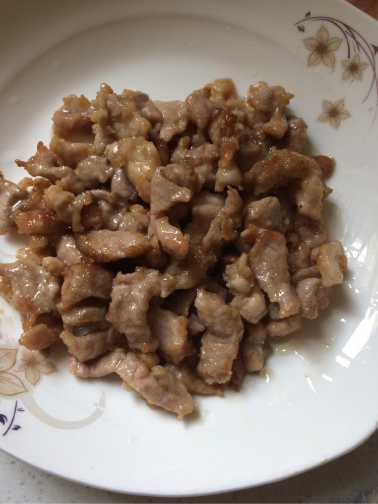 四季豆焖肉步骤1