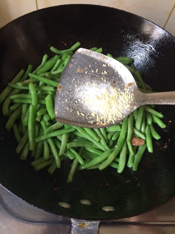 四季豆焖肉步骤3