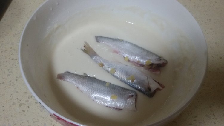 炸酥鱼步骤5