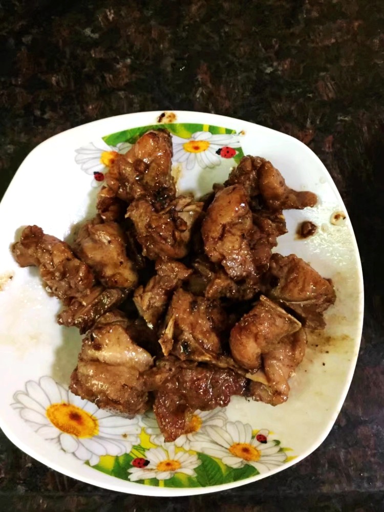 小芋焖排骨步骤5