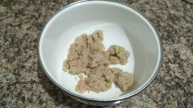豌豆苗蒸饺步骤2