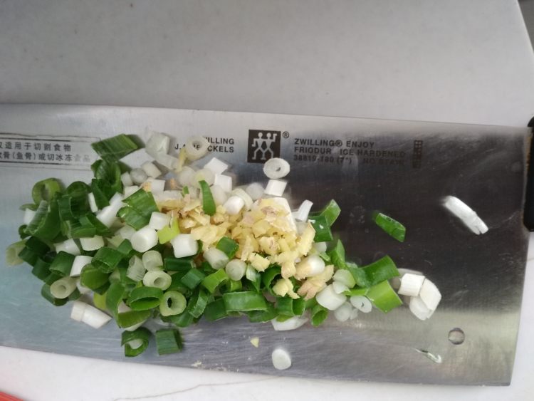 素炒花生芽步骤2