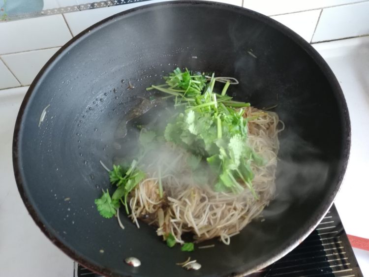 土豆丝炒黄豆芽步骤10