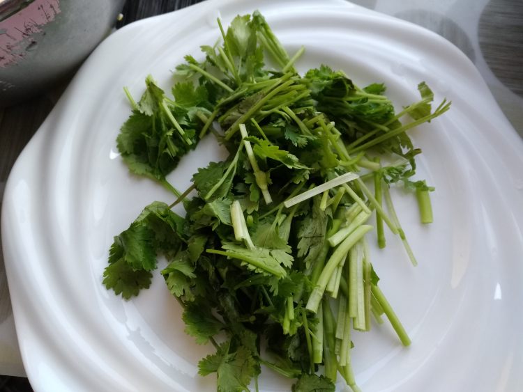 土豆丝炒黄豆芽步骤2