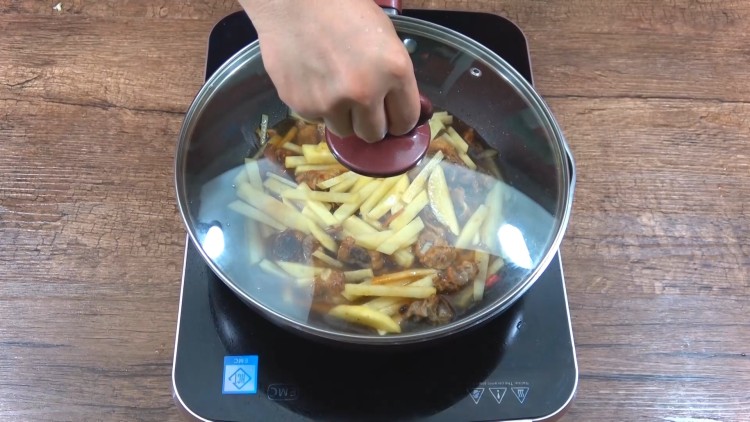 四季餐桌|土豆西红柿步骤9