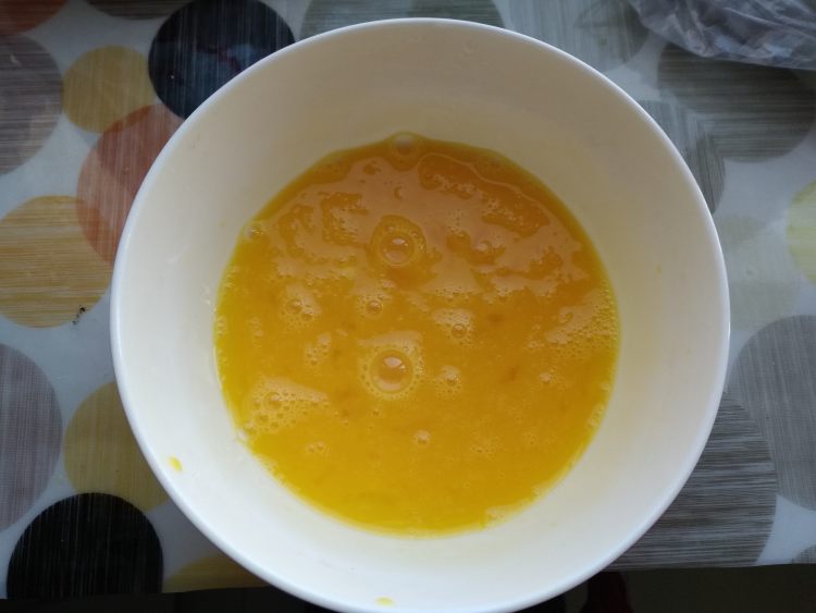 槐花炒鸡蛋步骤3
